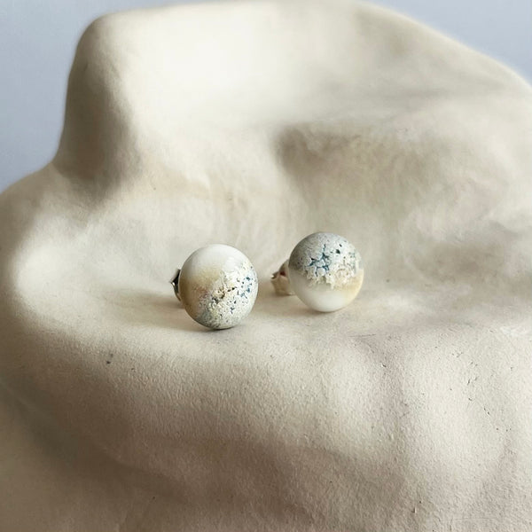 Porceliano auskarai "Jūros akmenėliai"